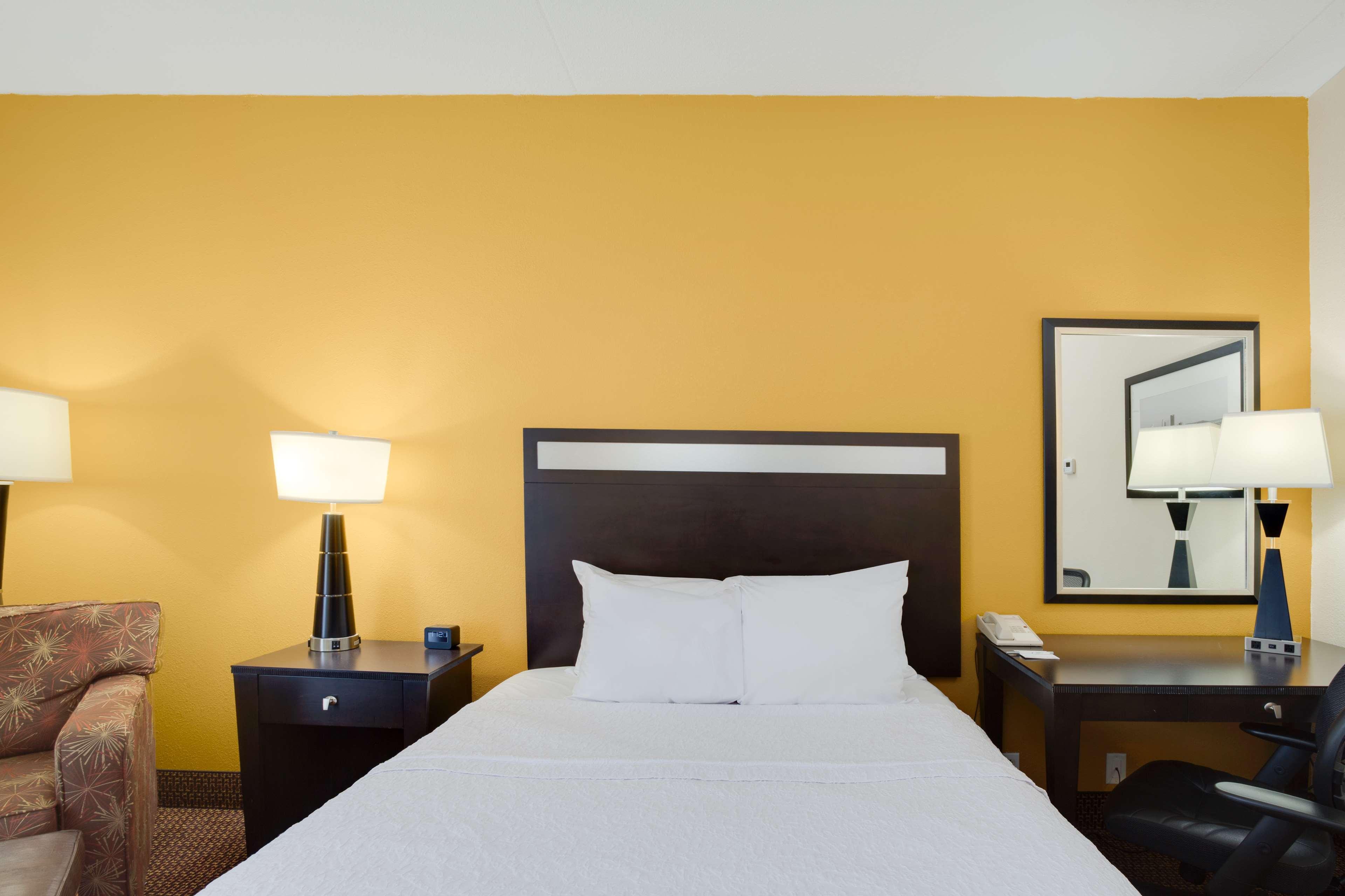 Hampton Inn Pittsburgh/West Mifflin Exteriör bild