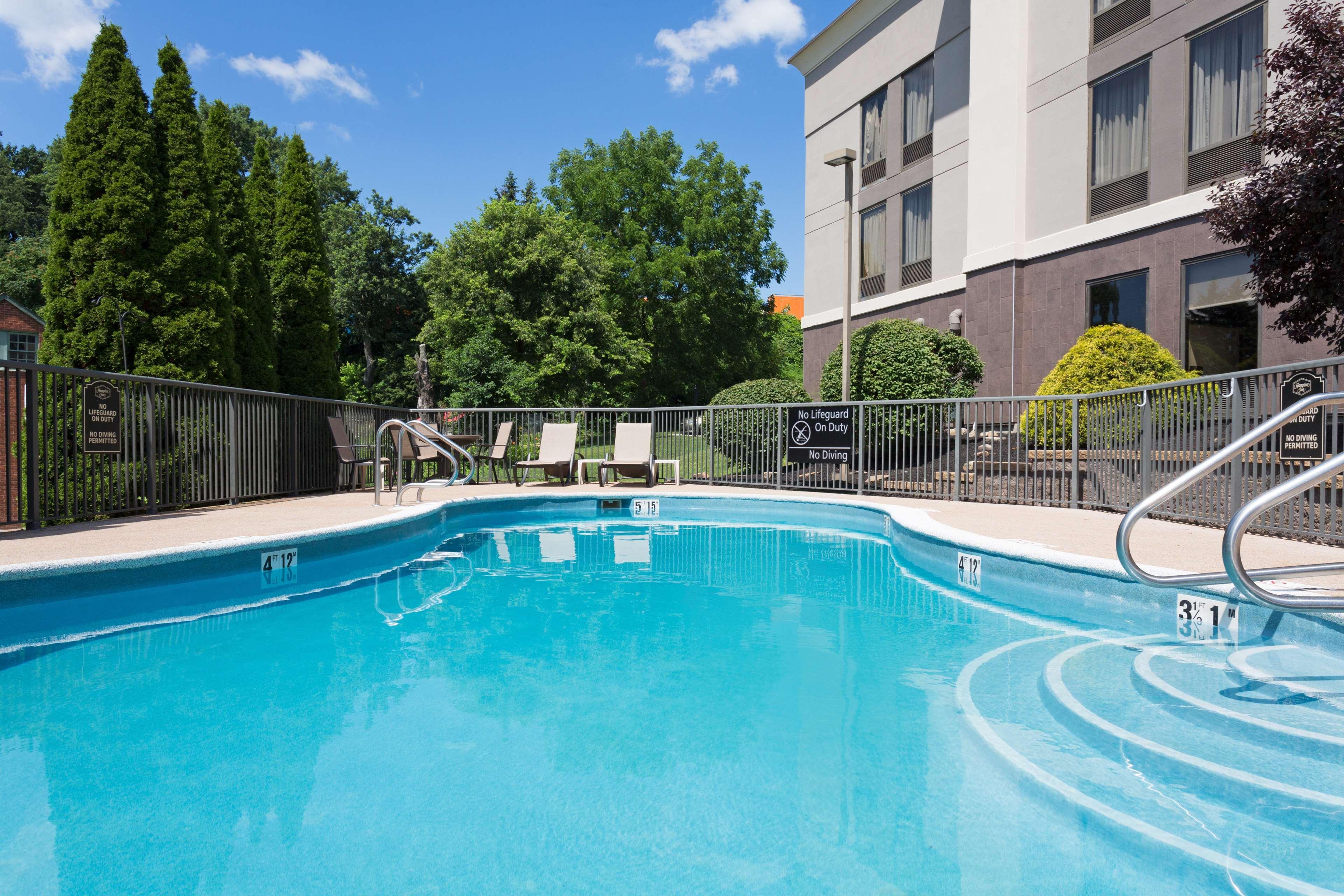 Hampton Inn Pittsburgh/West Mifflin Exteriör bild